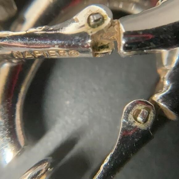 Vintage 1980s Napier Silver Toned Necklace & Earrings - Picture 2 of 3